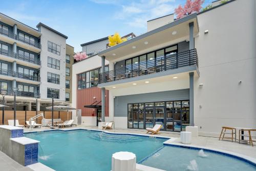 latitude apartments