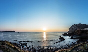 sunrise castle pension