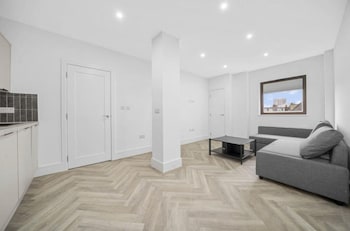 shoreditch by excel apartments