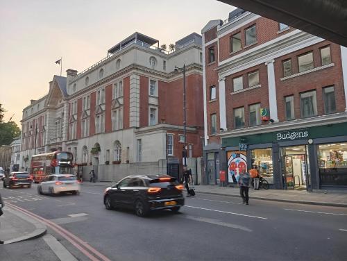 shoreditch by excel apartments