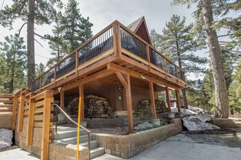castle rock cabin 2
