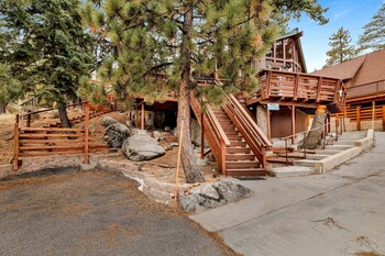 castle rock cabin 178