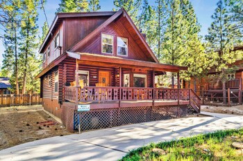 cubs cabin 2561