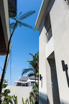 Sascanaluna Padma Bali,,2 star