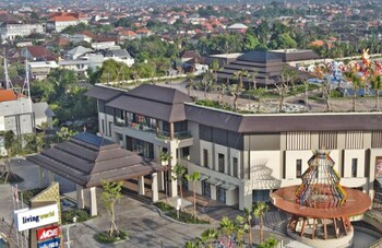 sascanaluna padma bali