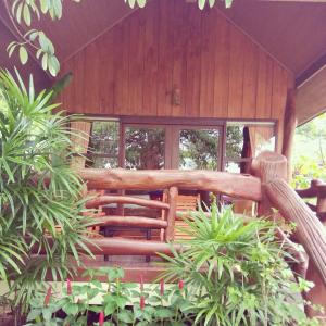 thiw son beach resort
