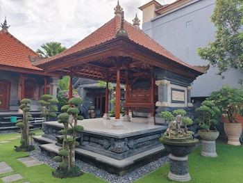 ayuna guest house