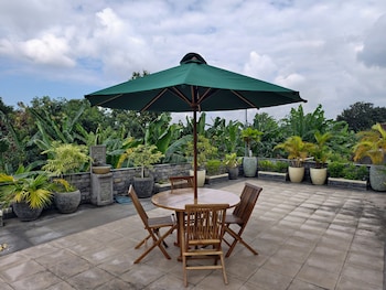 ayuna guest house