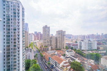 zhome riverside garden fine apt