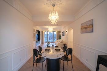 zhome riverside garden fine apt