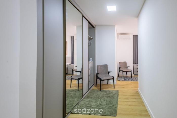 3 suite apt 280m from sea in itapema vga1002