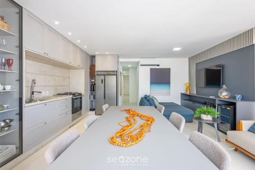 3 suite apt 280m from sea in itapema vga1002