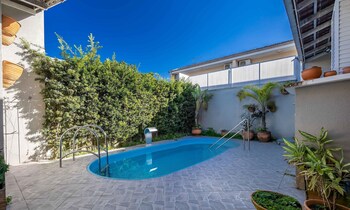 2br house w pool and bbq in penha tzs210