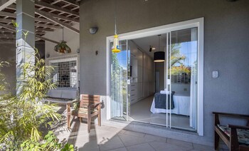 2br house w pool and bbq in penha tzs210