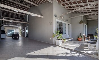 2br house w pool and bbq in penha tzs210