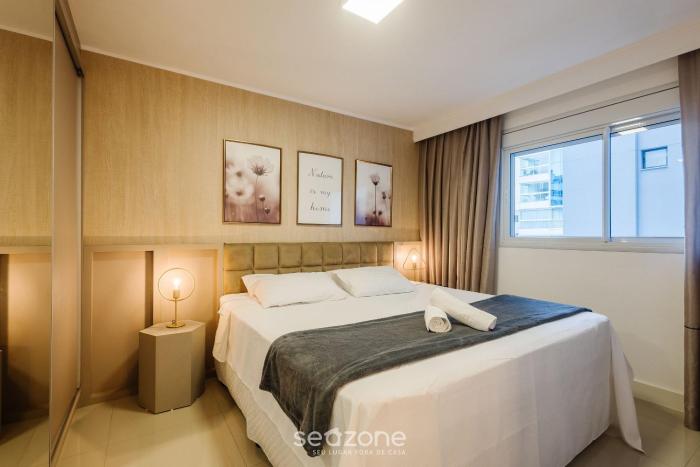 sophisticated 3br apt 200m from beach seo0702