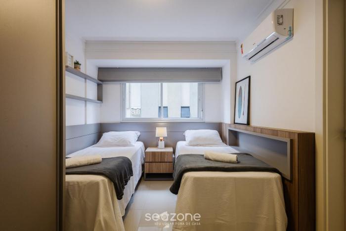 sophisticated 3br apt 200m from beach seo0702