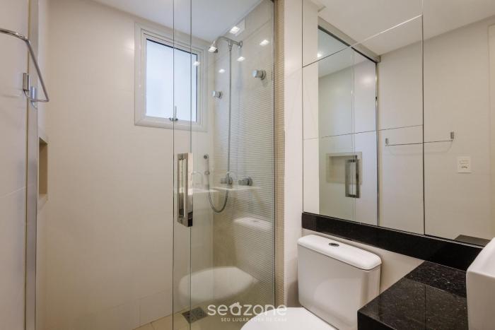 sophisticated 3br apt 200m from beach seo0702