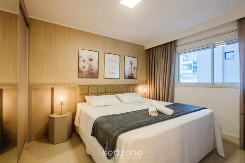 sophisticated 3br apt 200m from beach seo0702