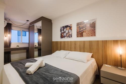 sophisticated 3br apt 200m from beach seo0702