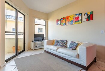 apartment 110m from ingleses beach eve0104
