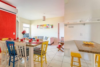 apartment 110m from ingleses beach eve0104