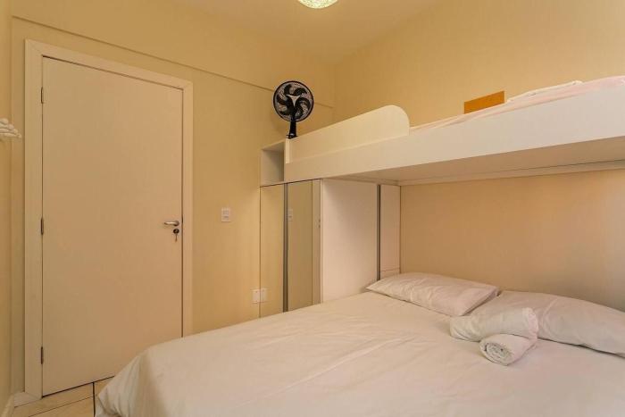 apartment 110m from ingleses beach eve0104