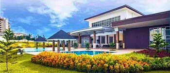 need place to stay in tagaytay book now