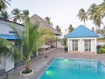 zanzibar luxury bungalows