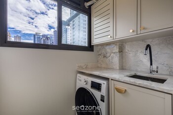 apart with barbecue 600m from the beach aqt0604