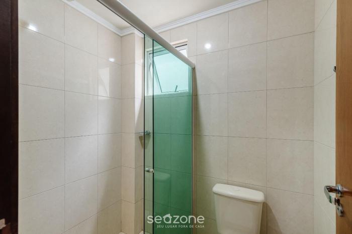 seaview apt w bbq 50m from beach att0602