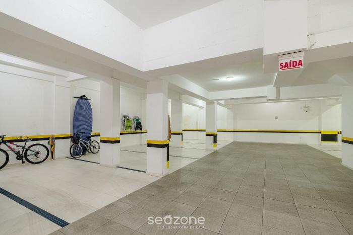 seaview apt w bbq 50m from beach att0602