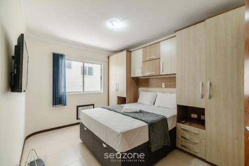 seaview apt w bbq 50m from beach att0602