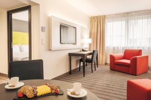 Radisson Blu Sobieski Hotel,Ochota>>Nowy Dwor Mazowiecki,4 star