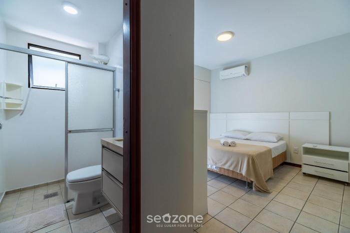 apt w balcony 150m from sea meia praia rcb405