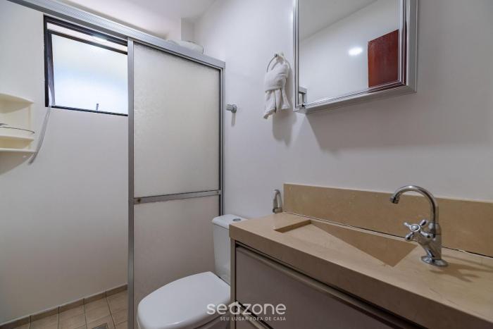 apt w balcony 150m from sea meia praia rcb405