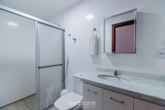 apt w balcony 150m from sea meia praia rcb405