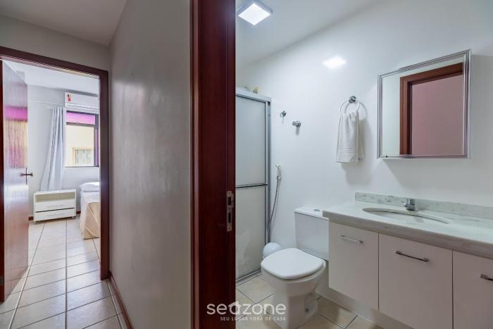 apt w balcony 150m from sea meia praia rcb405