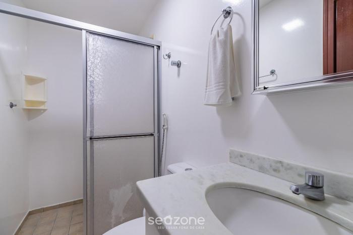 apt w balcony 150m from sea meia praia rcb405