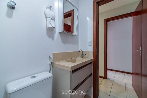 apt w balcony 150m from sea meia praia rcb405