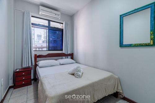 apt w balcony 150m from sea meia praia rcb405