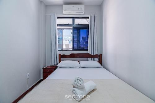 apt w balcony 150m from sea meia praia rcb405