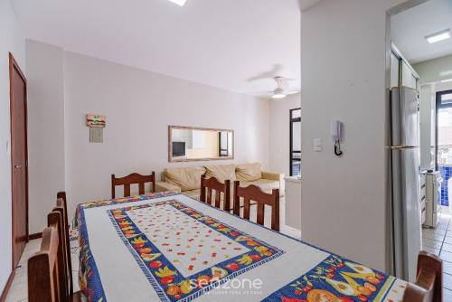apt w balcony 150m from sea meia praia rcb405