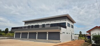 Harary Family Apartments,,4 star