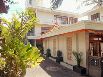 ulu penthouse