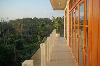 ulu penthouse