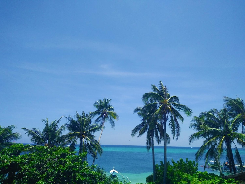 aissatou beach resort