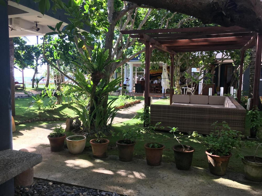 aissatou beach resort