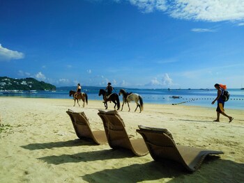 aissatou beach resort