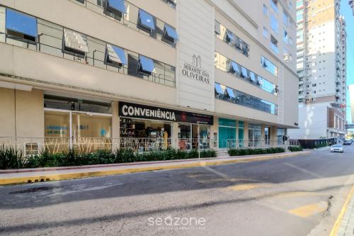 apto c churrasq a 550m da praia omc1303